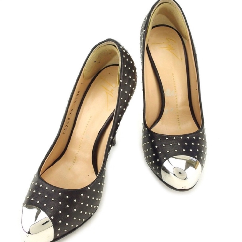 Gorgeous Giuseppe  Zanotti heel